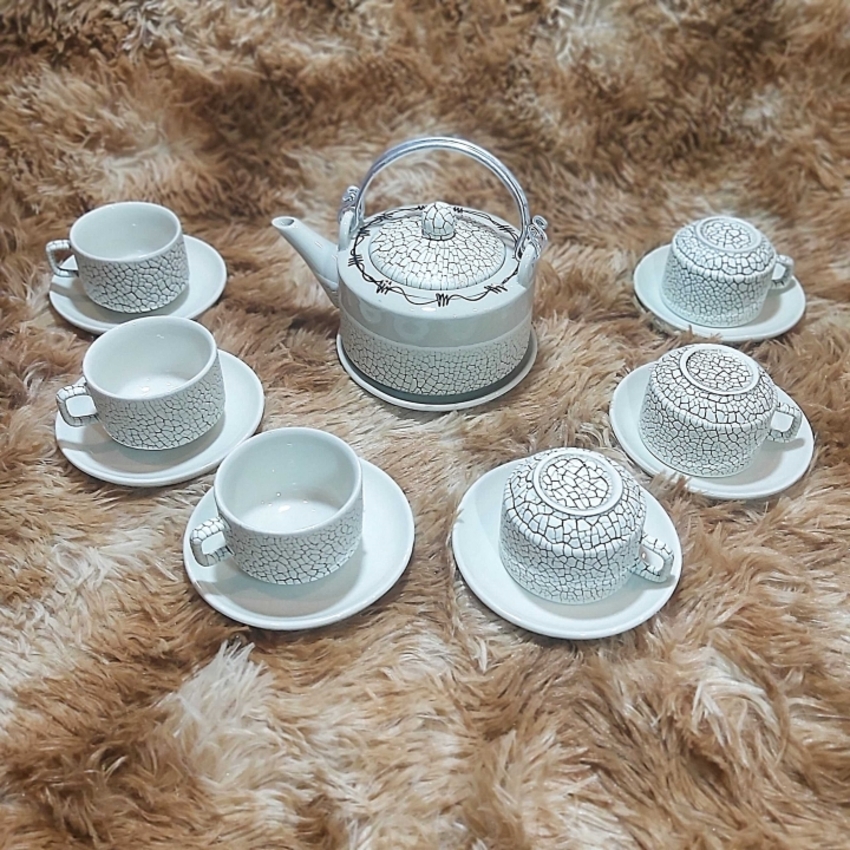 Bộ Ấm Chén Uống Trà Bát Tràng gốm men sứ mẫu trụ tròn hoa văn đất nẻ - màu trắng ngà ivory - Bộ Ấm Uống Trà có 3 chân đế – Bộ Ấm Trà Bát Tràng