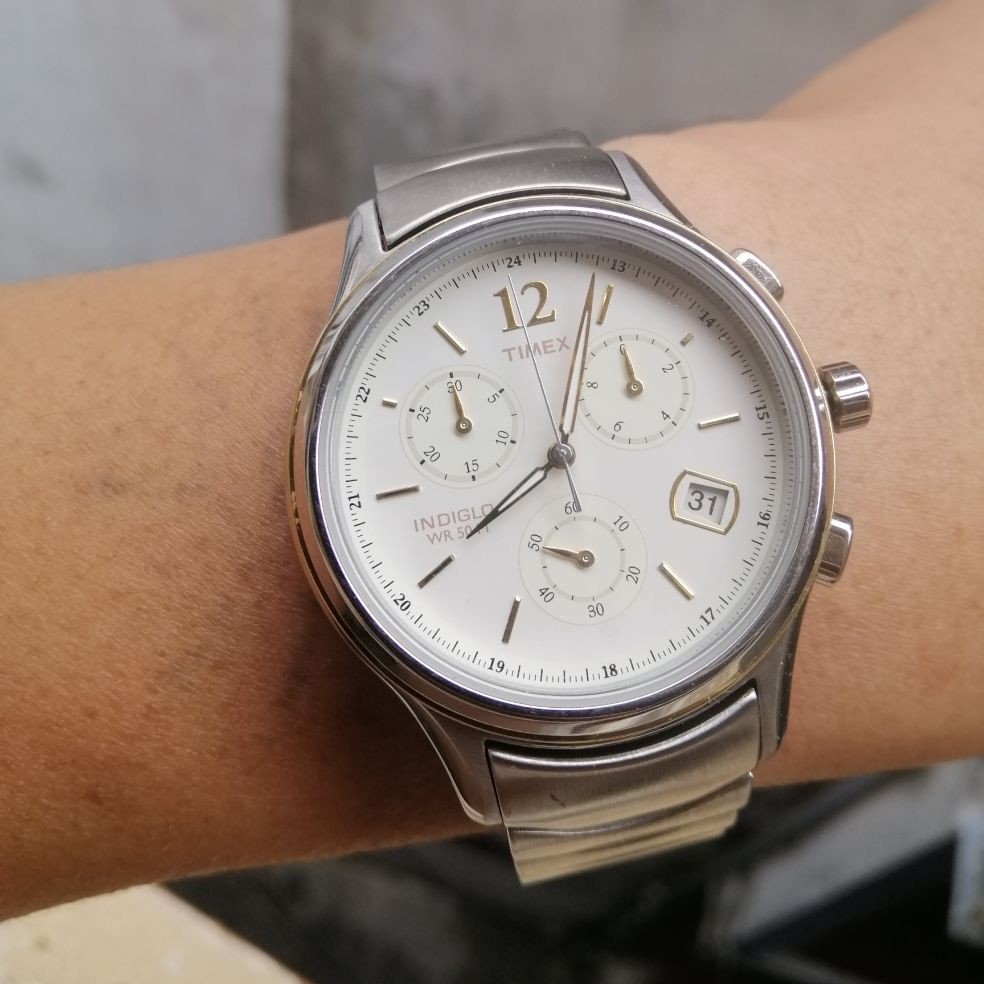 Đồng hồ nam hiệu TIMEX INDIGLO của Mỹ