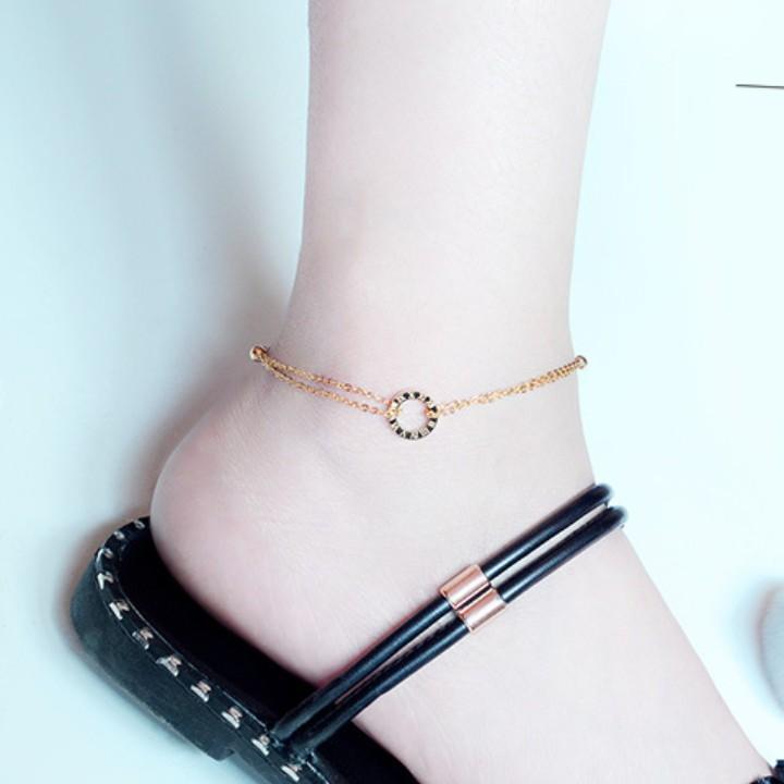 Lắc chân nữ titan không đen tt 1336