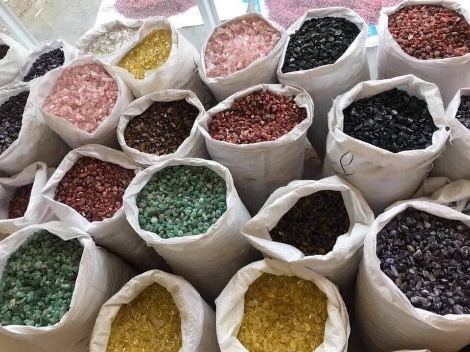 5Kg đá thạch anh vụn đánh bóng ngũ sắc