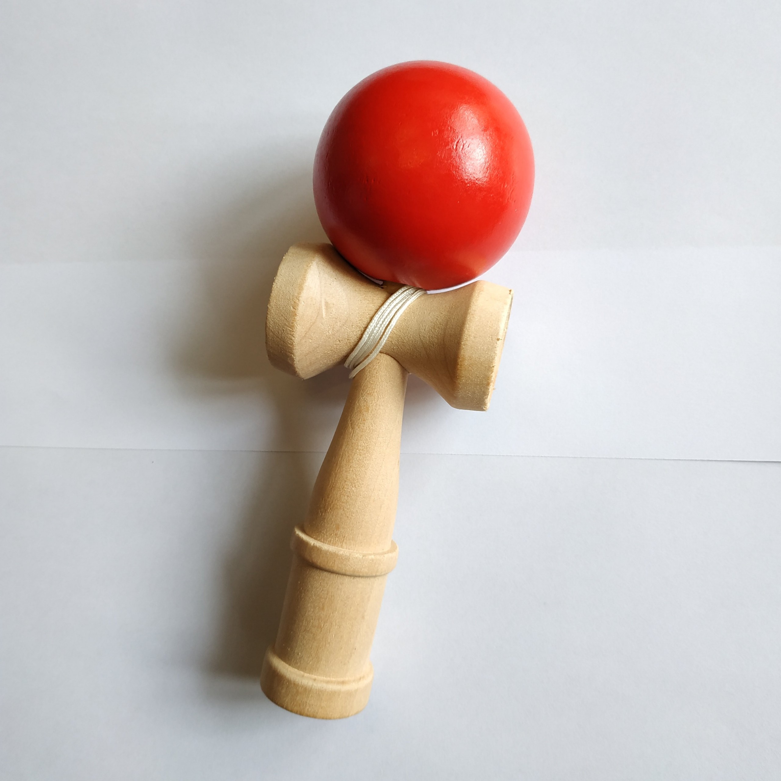 TRÒ CHƠI KENDAMA ĐỎ NHẬT BẢN 18CM
