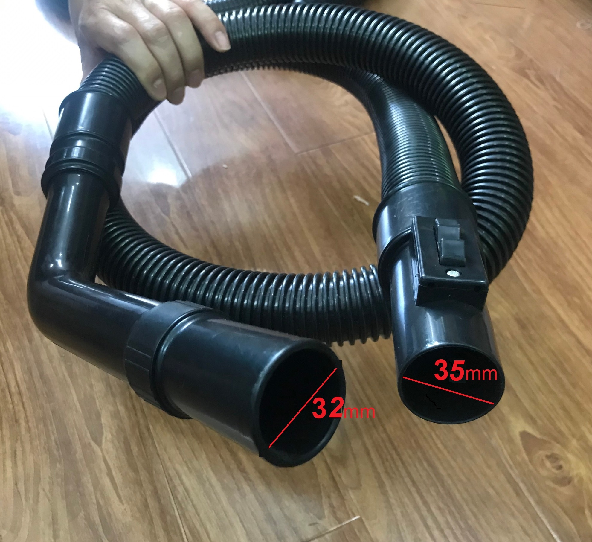 Ống ren máy hút bụi 1,5m đường kính 35mm - 42mm kèm 2 đầu hút