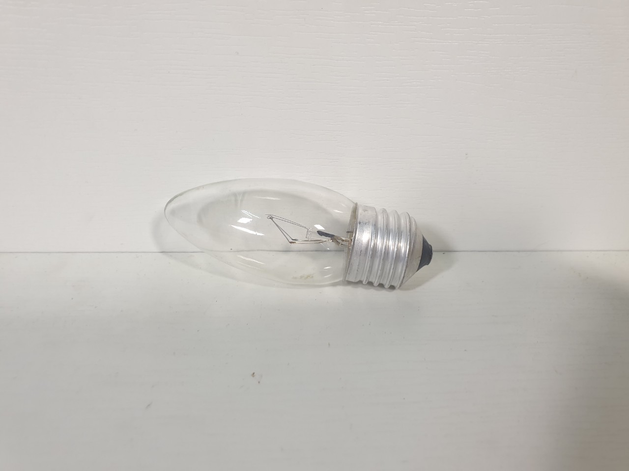 Bóng Đèn Sợi Đốt (Sợi Tóc) Cà Na 40W E27 bóng trong, ánh sáng vàng