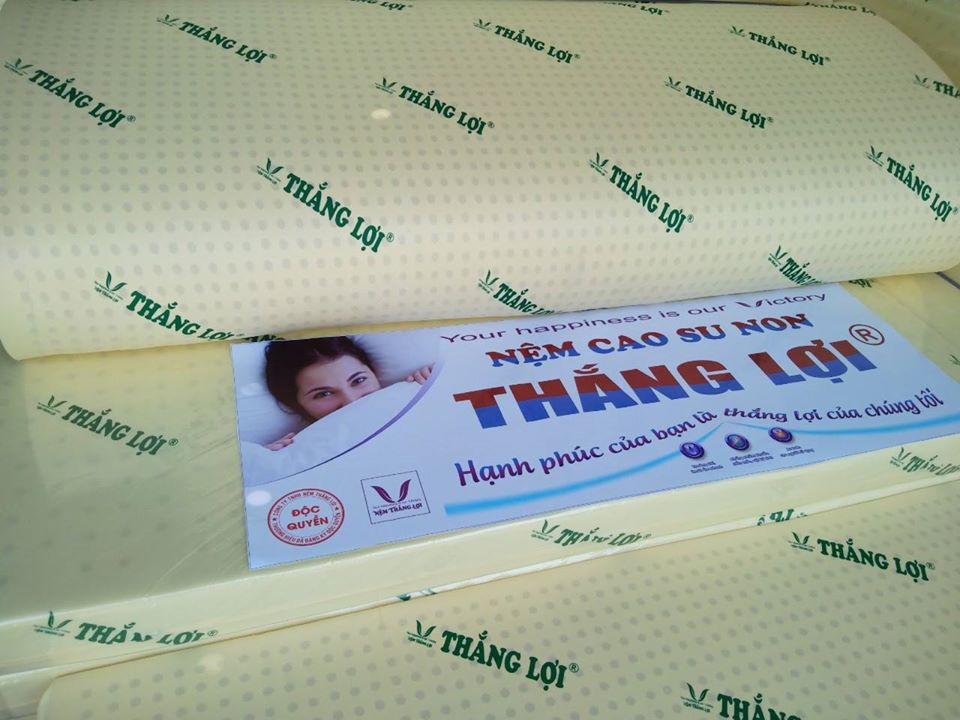 Nệm cao su non Thắng Lợi 1m8 x 2m x 15cm (2 mặt lỗ nhỏ với 1000 lỗ thông thoáng)