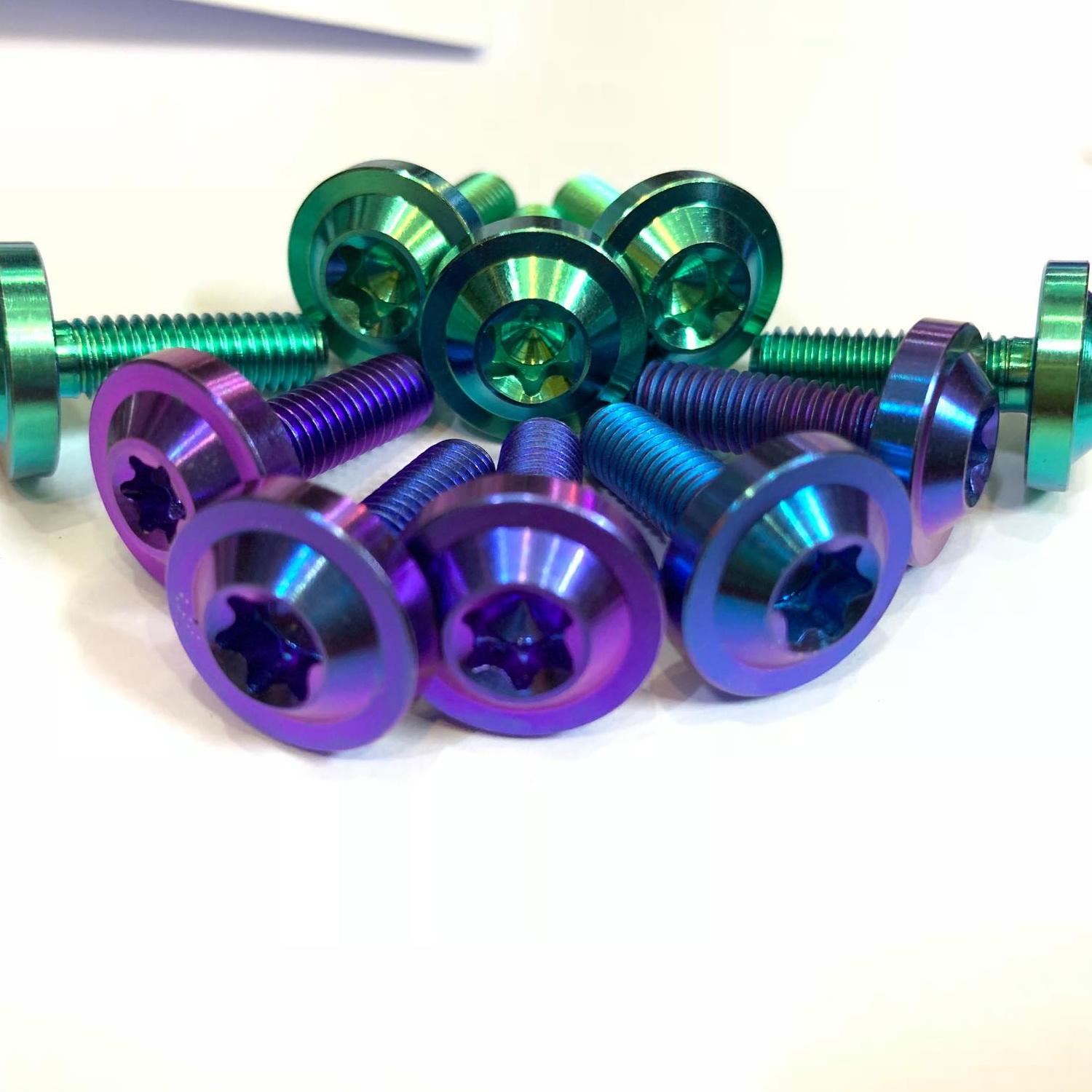 Combo 10 con ốc GR5 6 ly 1,5 hoặc 2 phân dù to Titanium gắn dàn áo Honda , bửng , baga  , nắp nồi trước tay ga và nhiều vị trí khác