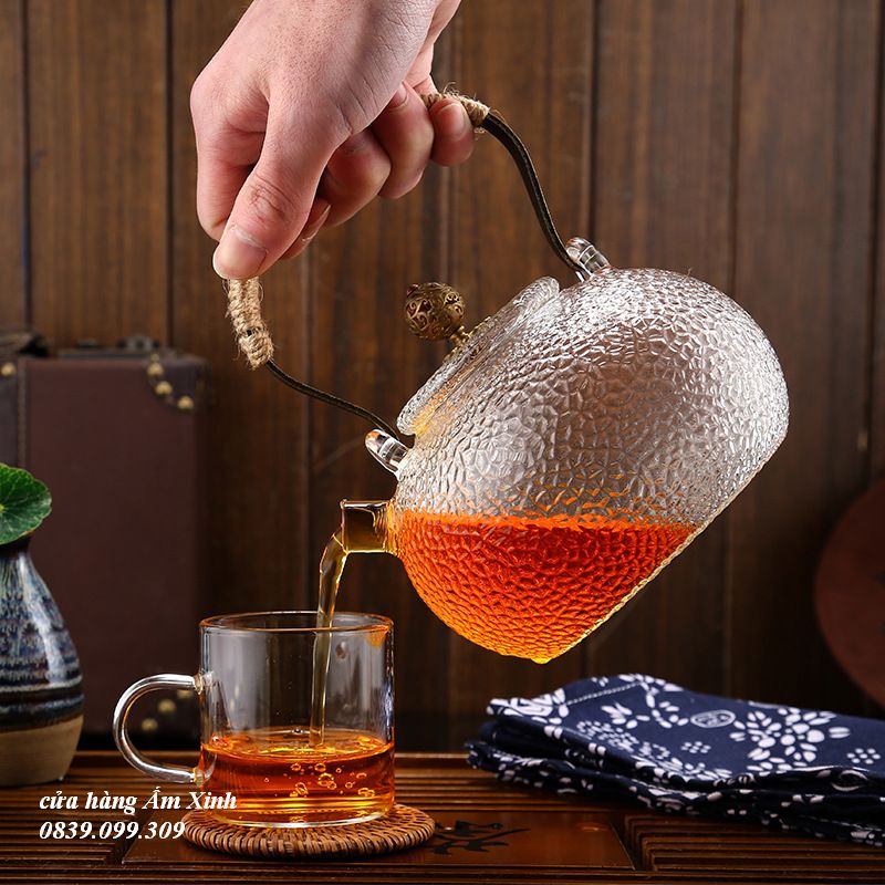 Ấm thủy tinh pha trà có lưới lọc 700 ml