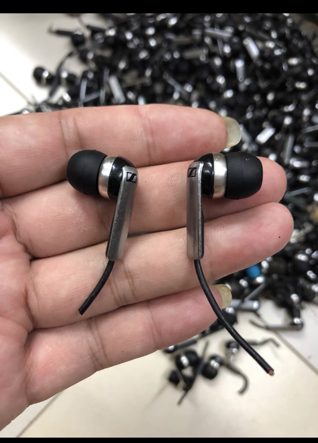 Củ tai nghe Sennheiser CX2.00 hàng xịn chính hãng cho anh em chế tai nghe siêu hay