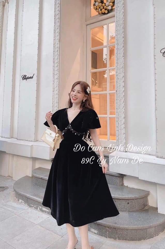 ĐẦM NHUNG PHỐI KIM SA TRÔNG ĐƠN GIẢN NHƯNG LẠI THU HÚT ÁNH NHÌN NGAY LẦN ĐẦU LƯỚT QUA ĐỐI PHƯƠNG UP TS 336