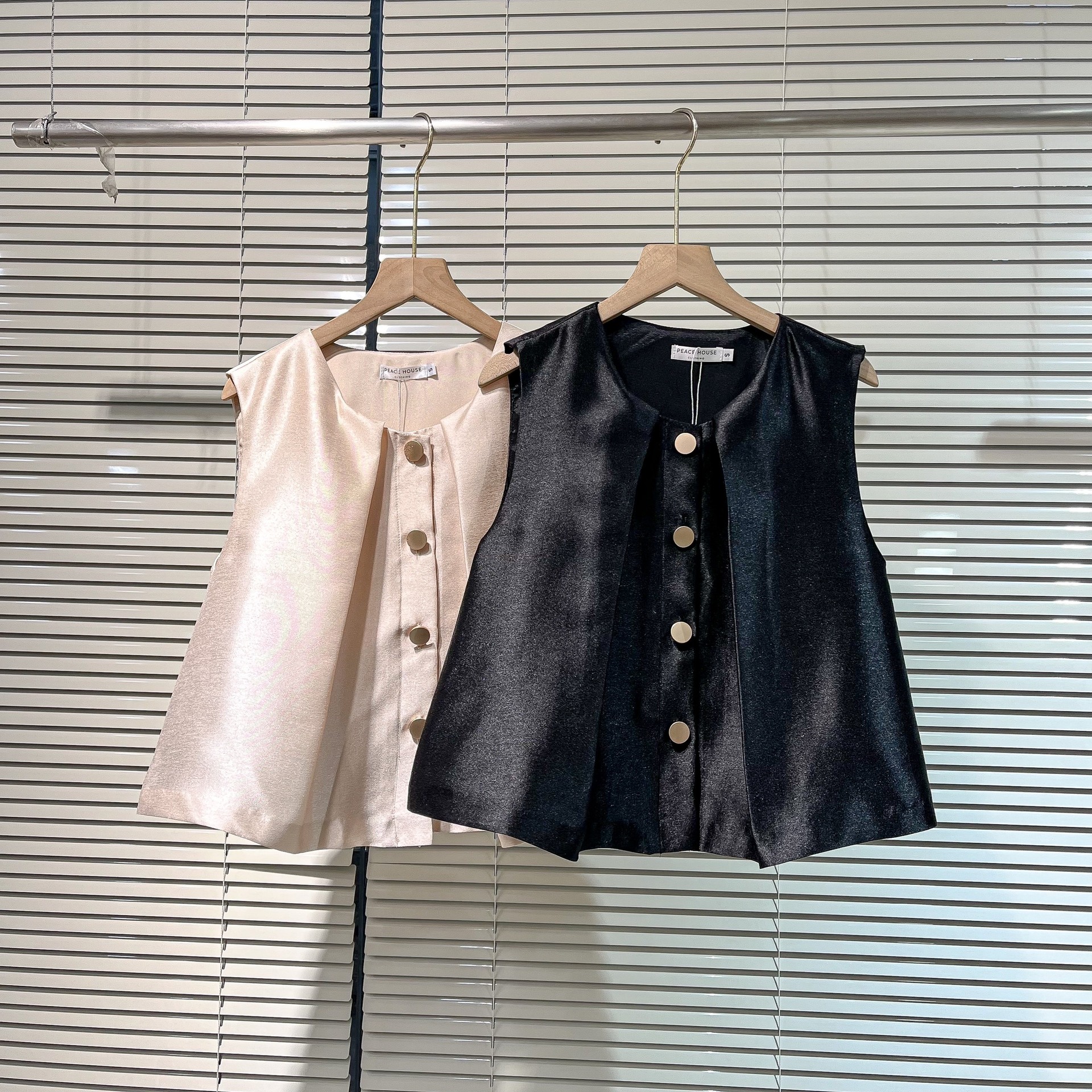 Áo sát nách dáng A , Peace House Clothing