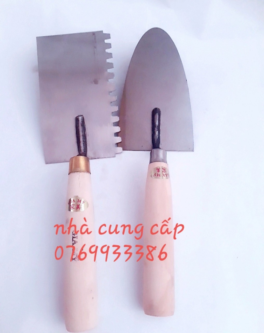 [HCM]Bộ Đôi Bay Vuông Răng Cưa Lưỡi Thép 9x165cm Và Bay Tam Giác Lưỡi Thép Cán Gỗ 33x10cm