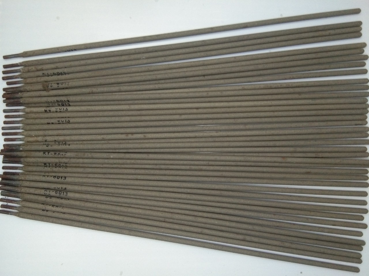 Que hàn sắt que hàn điện kim tín KT-421