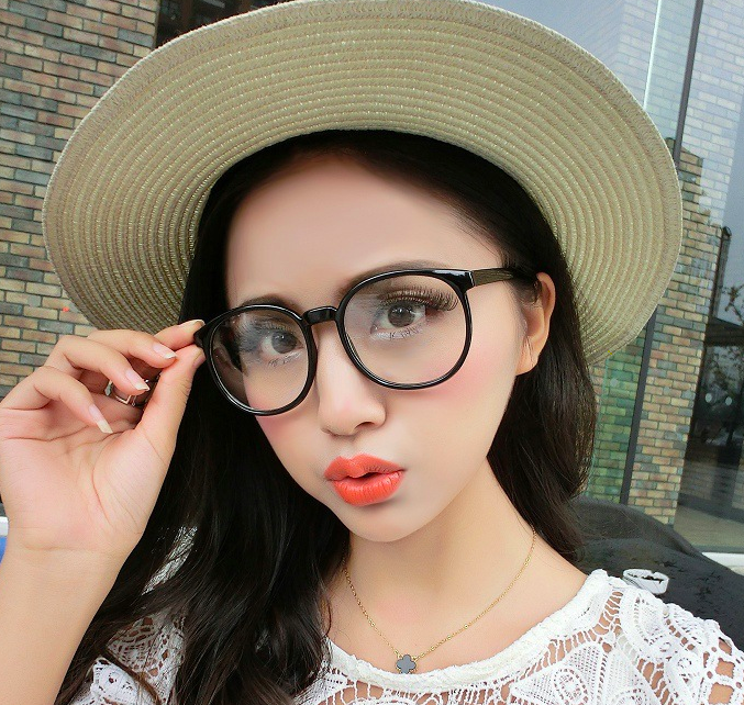 - Kính mát gọng tròn thời trang cho nữ K52