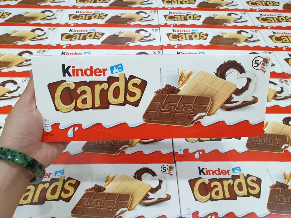 Bánh giòn Chocolate Kinder Cards 128g