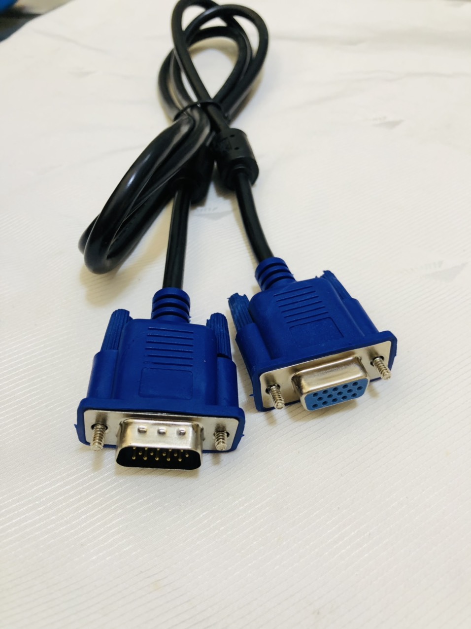 Cáp nối dài cổng VGA ( 1 đầu đực-1 đầu cái) dài 1.5 mét