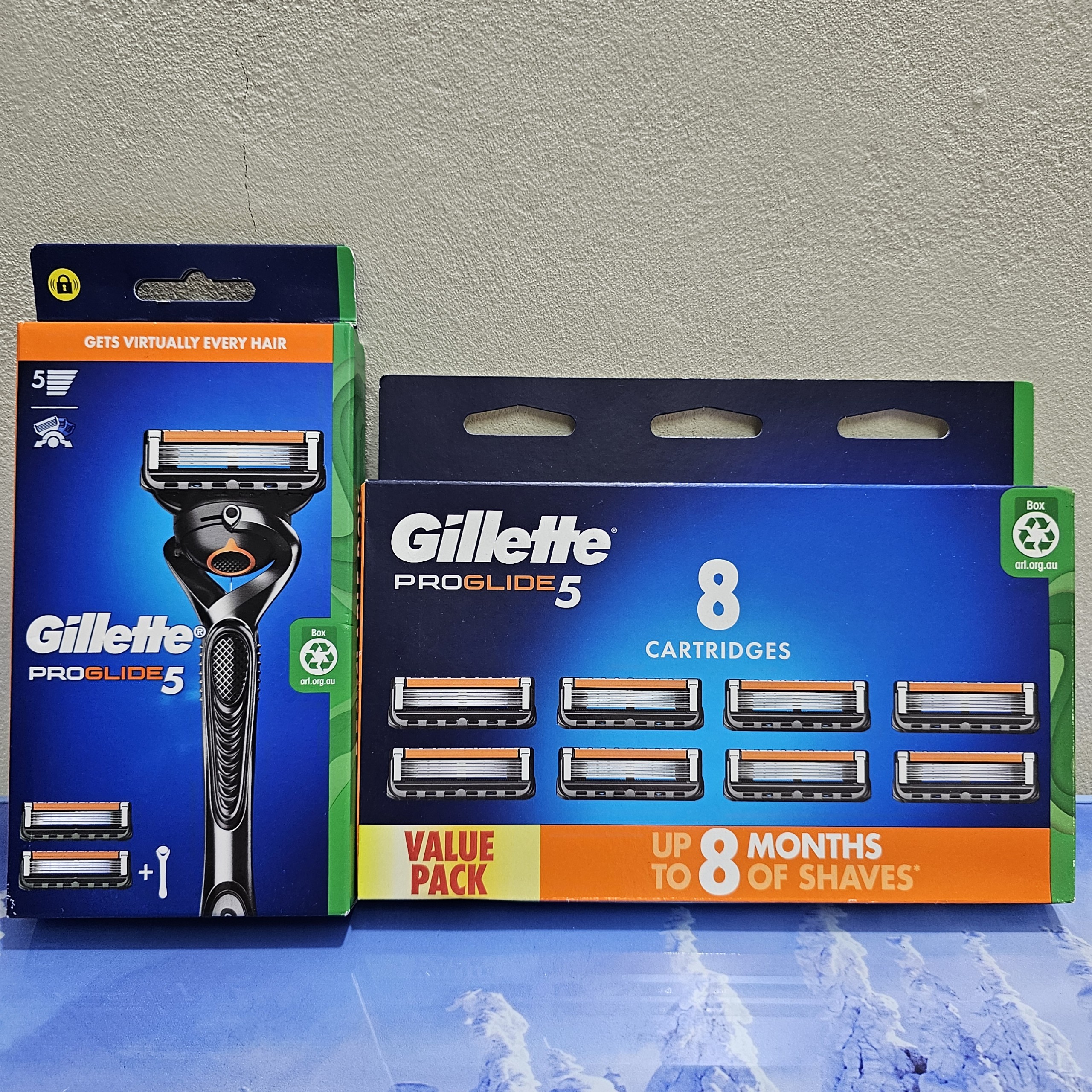 Bộ dao cạo râu 5 lưỡi Gillette Proglide5 (1 tay cầm xoay chiều và 10 đầu cạo 5+1)