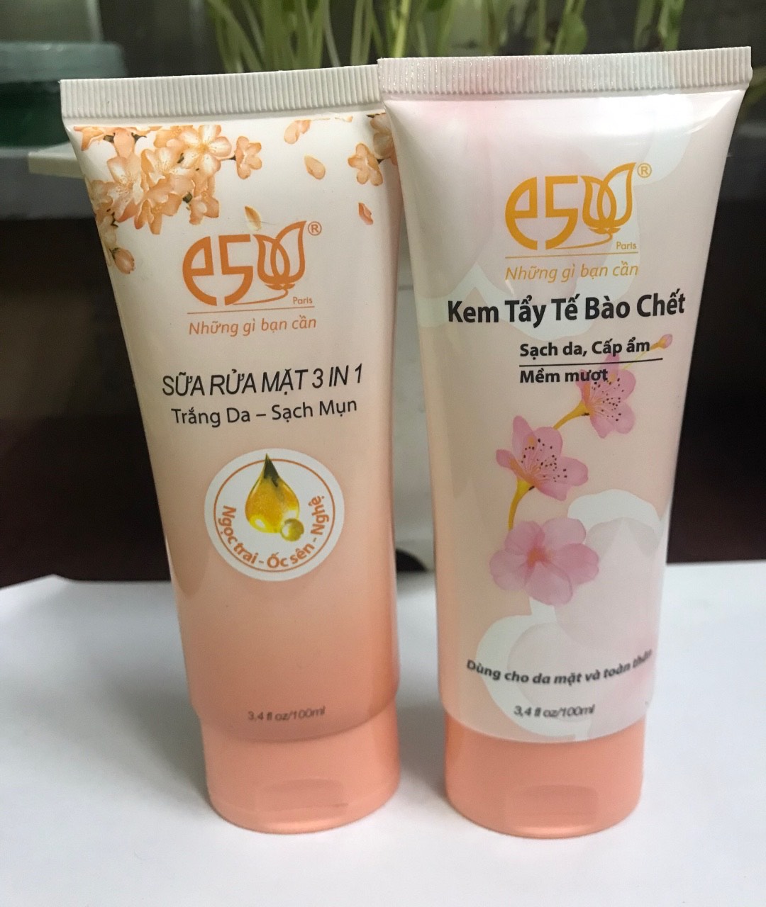 Combo e5 - sữa rửa mặt trắng da 100ml, tẩy tế bào da chết 120ml - mỹ phẩm kim ngân