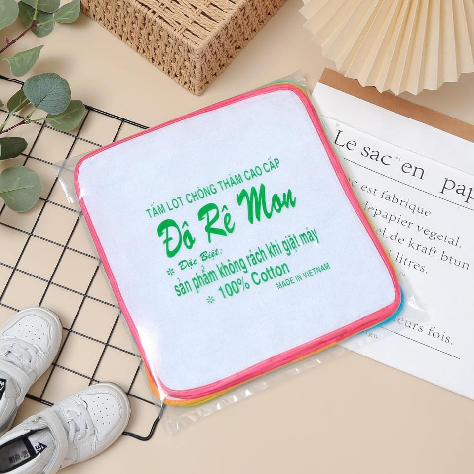 Miếng lót thay bỉm chống thấm Doremon cho bé
