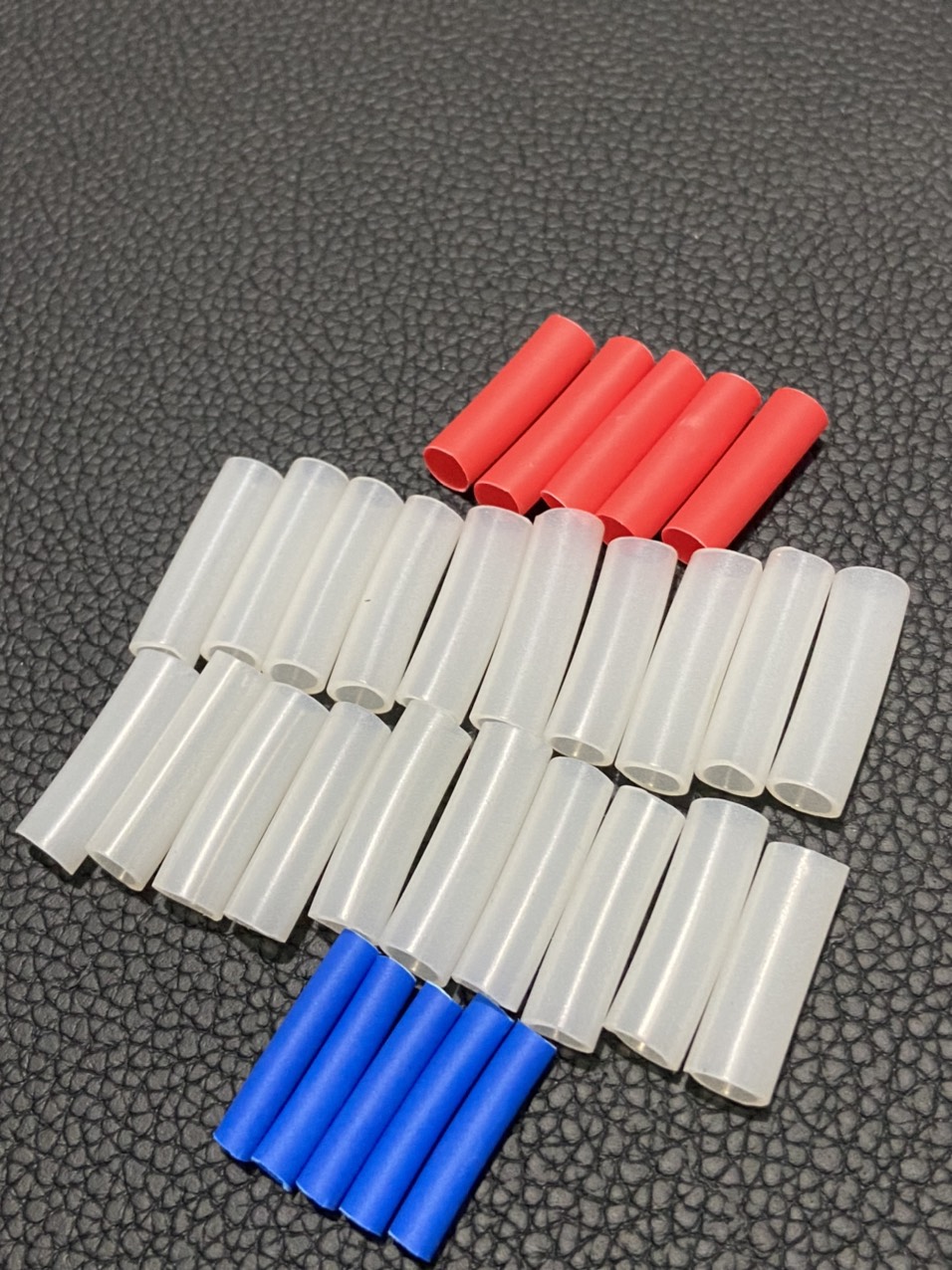 20 đoạn ron silicon mỗi đoạn dài 2.5->3cm.vừa khít ống thủy tinh 6mm và chân pét quẹt xí ngầu .tặng kèm 10 đoạn co nhiệt #dtmax