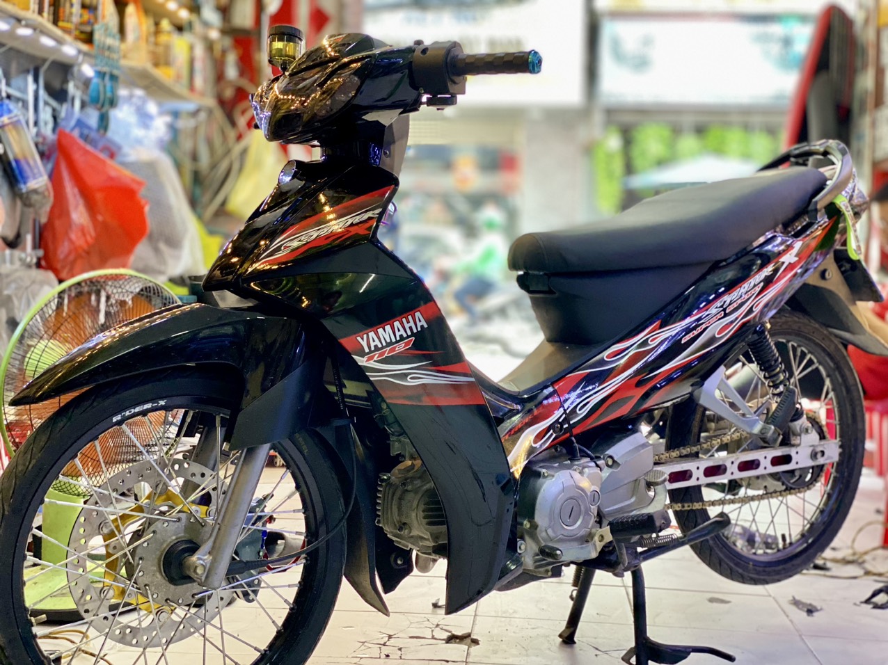 Tem rời sirius spark lửa đỏ dán xe đen cực cháy