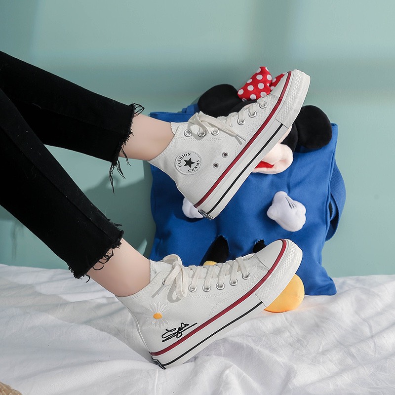 Giày thể thao nữ cao cổ hoa cúc Trắng Cực Xinh