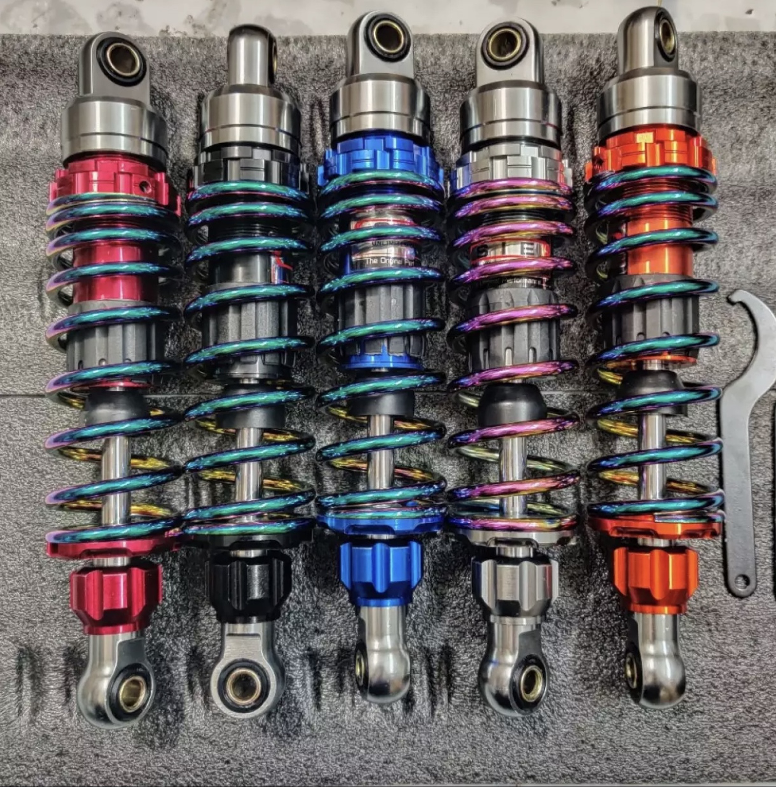 (HÀNG MỚI VỀ) Phuộc Titan mẫu mới  dành cho Wave, Dream, Elegant, Future, Sirius, Axelo, taurus, jupiter...