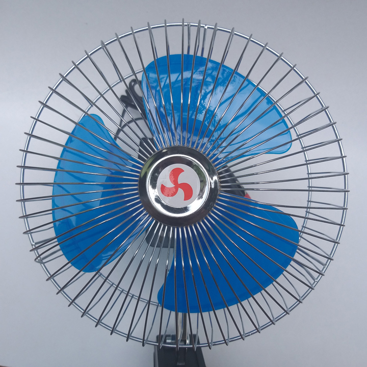 Quạt kẹp ô tô 12v 24v xoay 360 độ có đảo chiều 8 inch 3 cánh