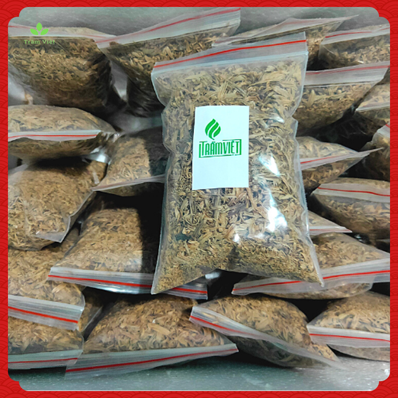 Vụn trầm hương sống xông nhà chiêu lộc