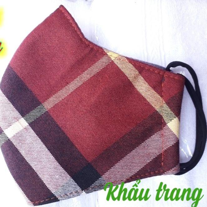 Khẩu trang vải caro đỏ