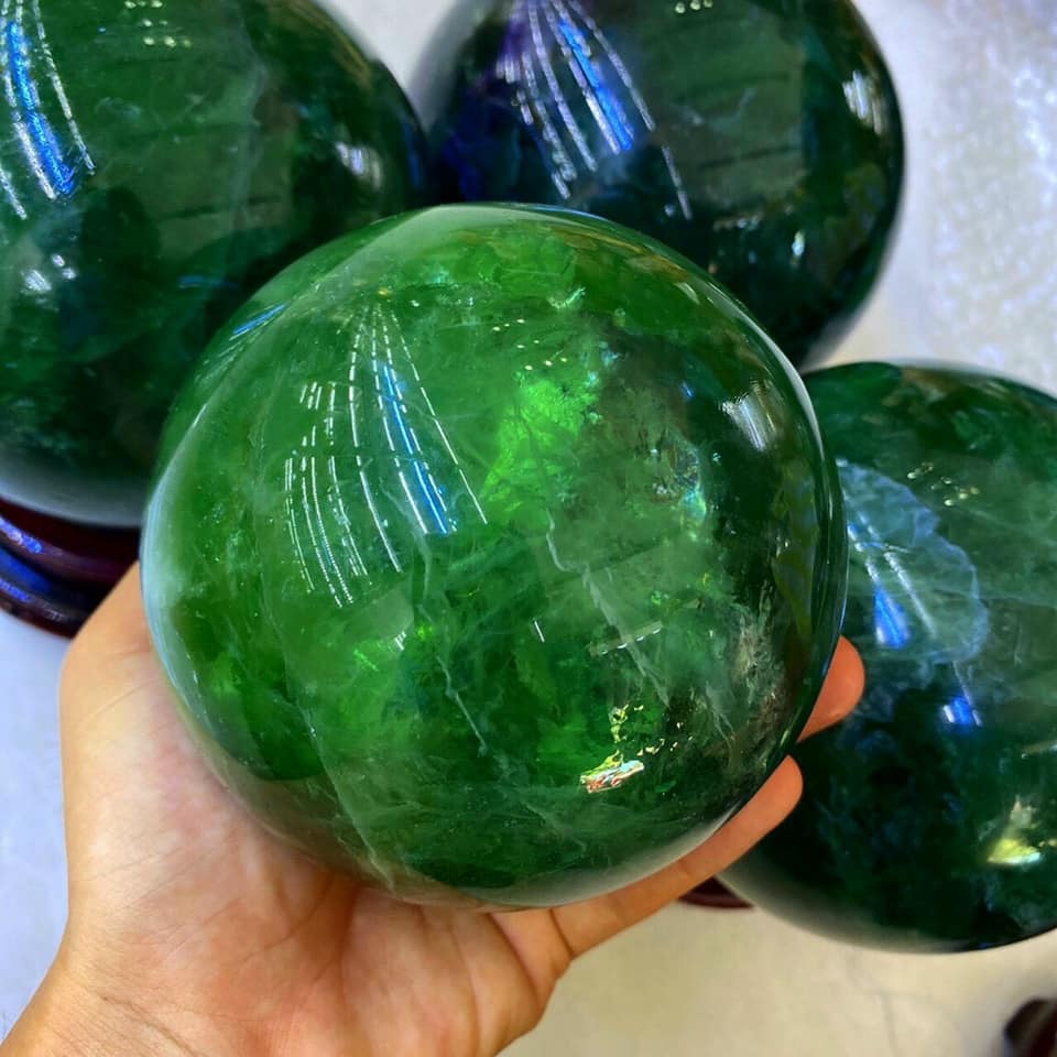 QUẢ CẦU ĐÁ THẠCH ANH XANH THIÊN NHIÊN CÓ NHIỀU KÍCH THƯỚC CHỌN - TẶNG KÈM CHÂN ĐẾ