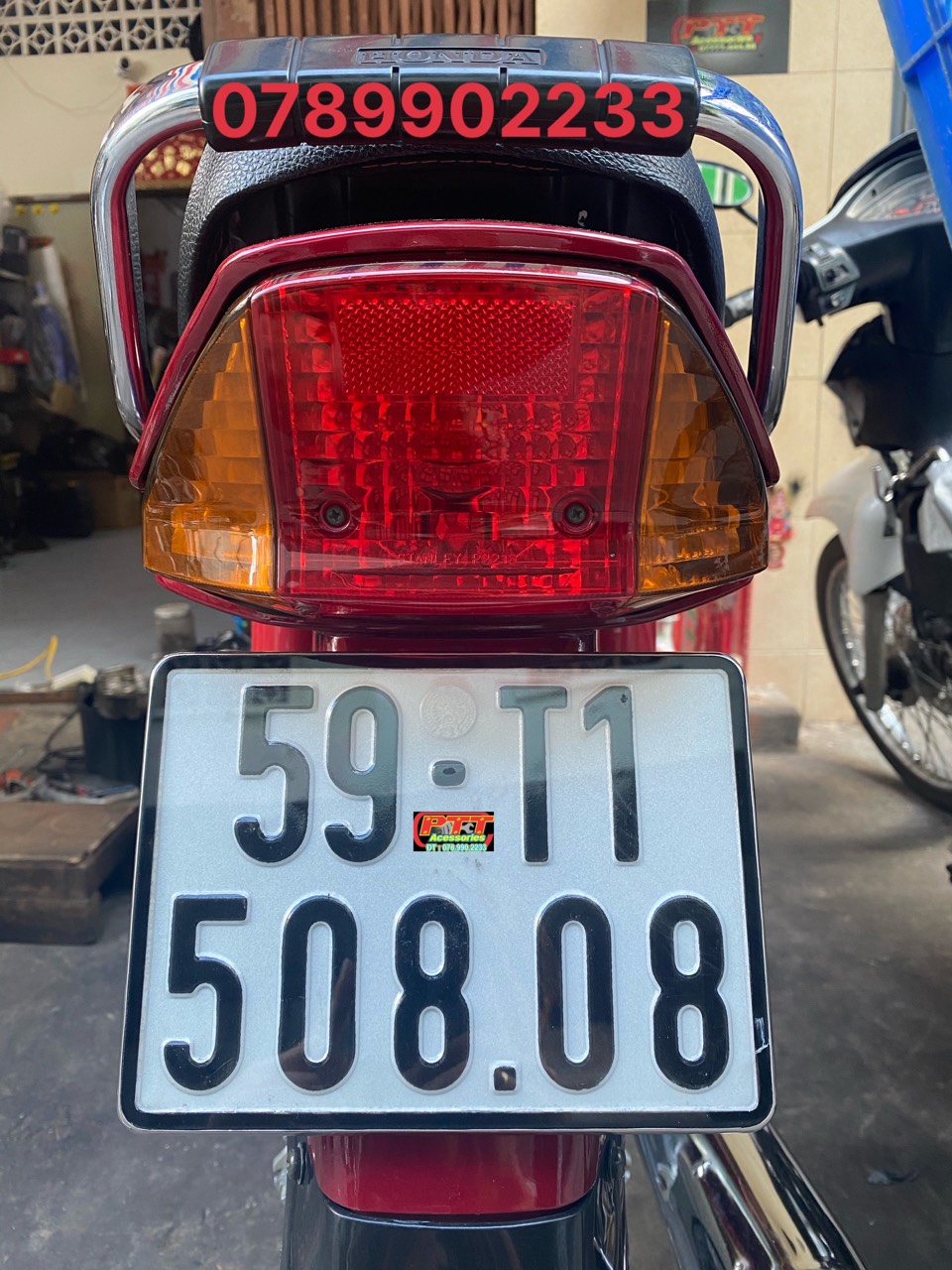 ĐÈN HẬU ( ĐÈN LÁI ) SAU XE SUPER DREAM