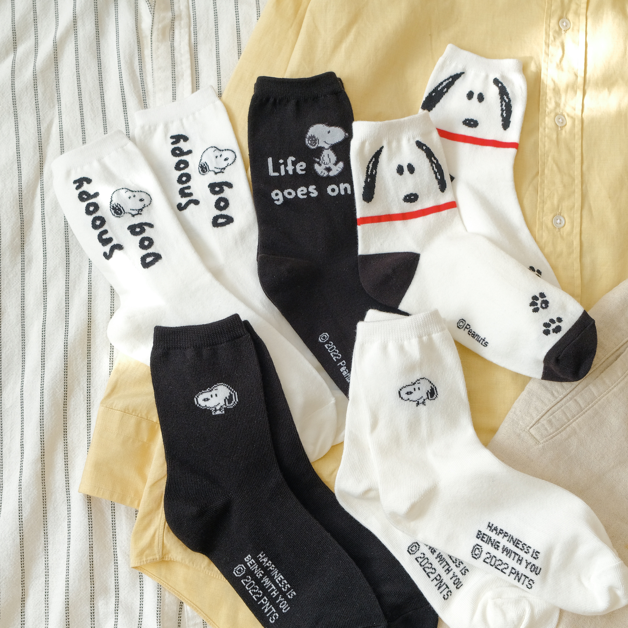 JUST SNOOPY - Tất vớ cao cổ unisex nhân vật hoạt hình chú chó Snoopy, bản quyền Peanuts, nhập khẩu Hàn Quốc