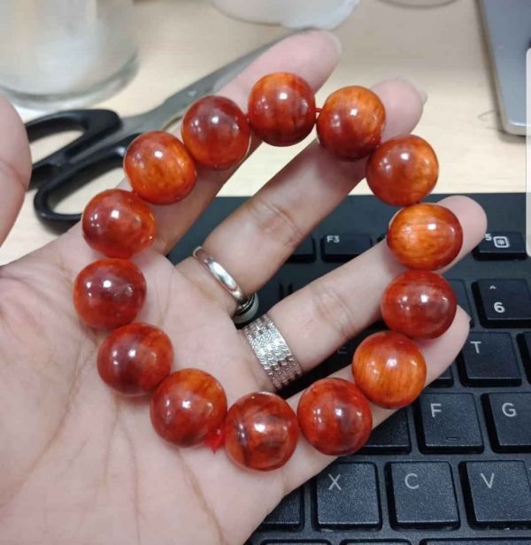 Vòng tay gỗ Huyết Long 16mm - vòng tay phong thủy - vòng tay tài lộc - sáng đỏ