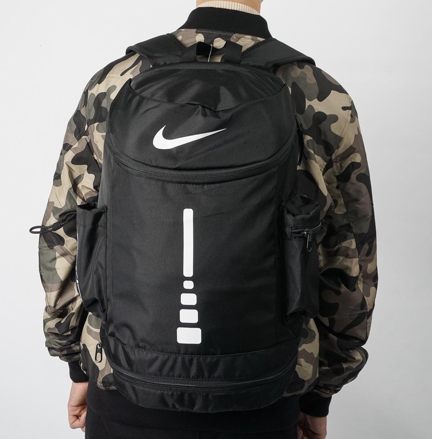 Balo thể thao (hàng xuất xịn) balo Nike Male 30 Liters Backpack Bookbag - quai đeo họa tiết đẹp trợ lực giúp phần lưng người đeo thoải mái không bí bách