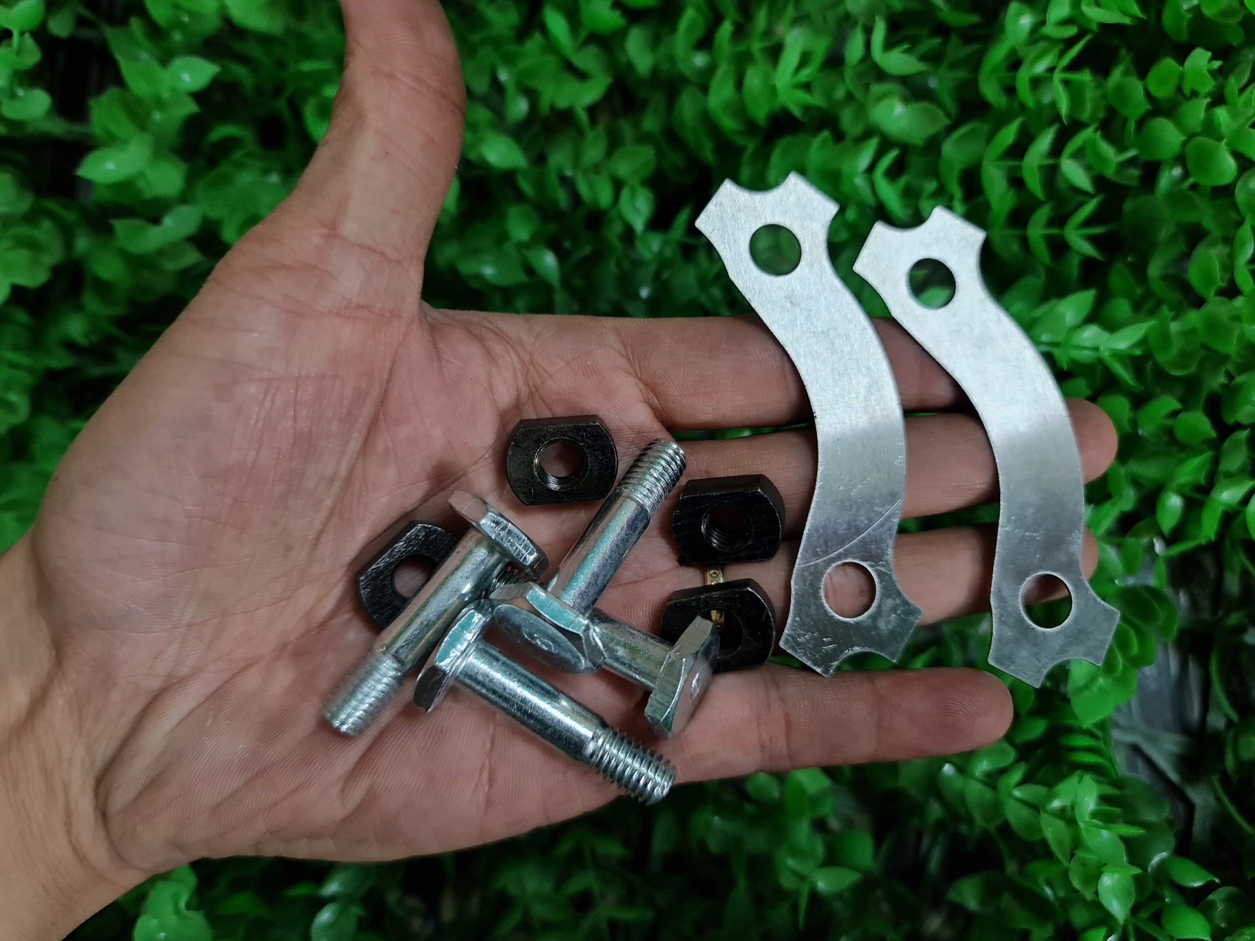 Bộ ốc bắt cùi dĩa xe yaz hàng zin. phụ tùng xe yaz