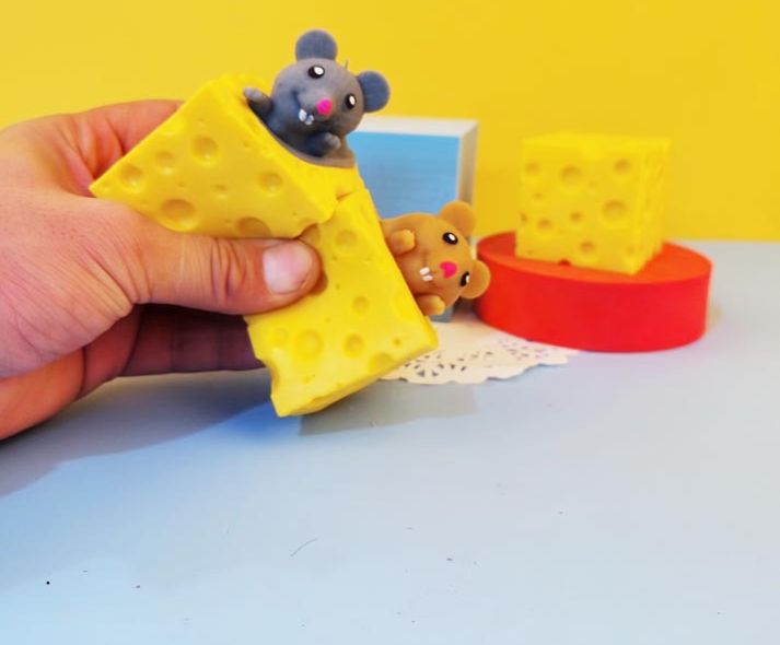 Đồ Chơi Nắn Bóp Đàn Hồi Giảm Stress - Squishy hình chú chuột phô mai
