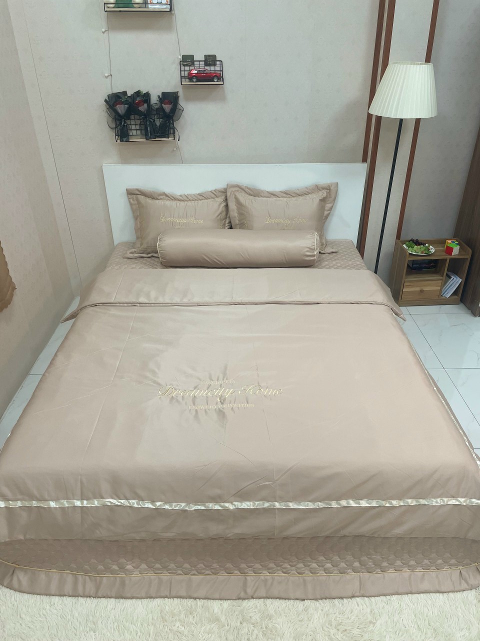 Bộ Chăn Ga Gối Chần Bông Phi Lụa, Bộ Chăn Ga Gối Lụa Thái Phi Bóng Chăn Chần Dream City, Chăn Ga Gối