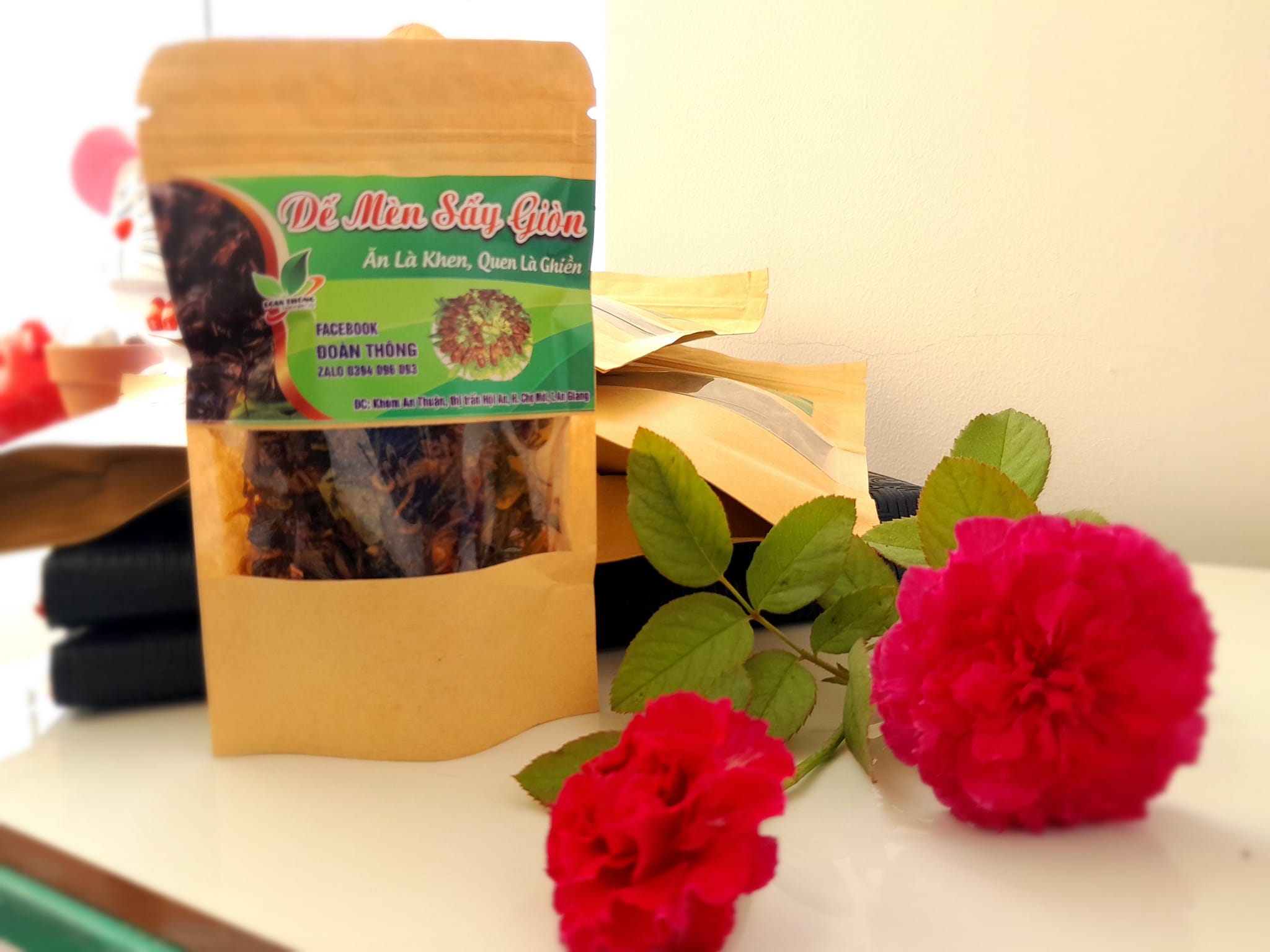 Combo 3 túi dế mèn sấy giòn ăn là khen, quen là ghiền - đoàn thông food