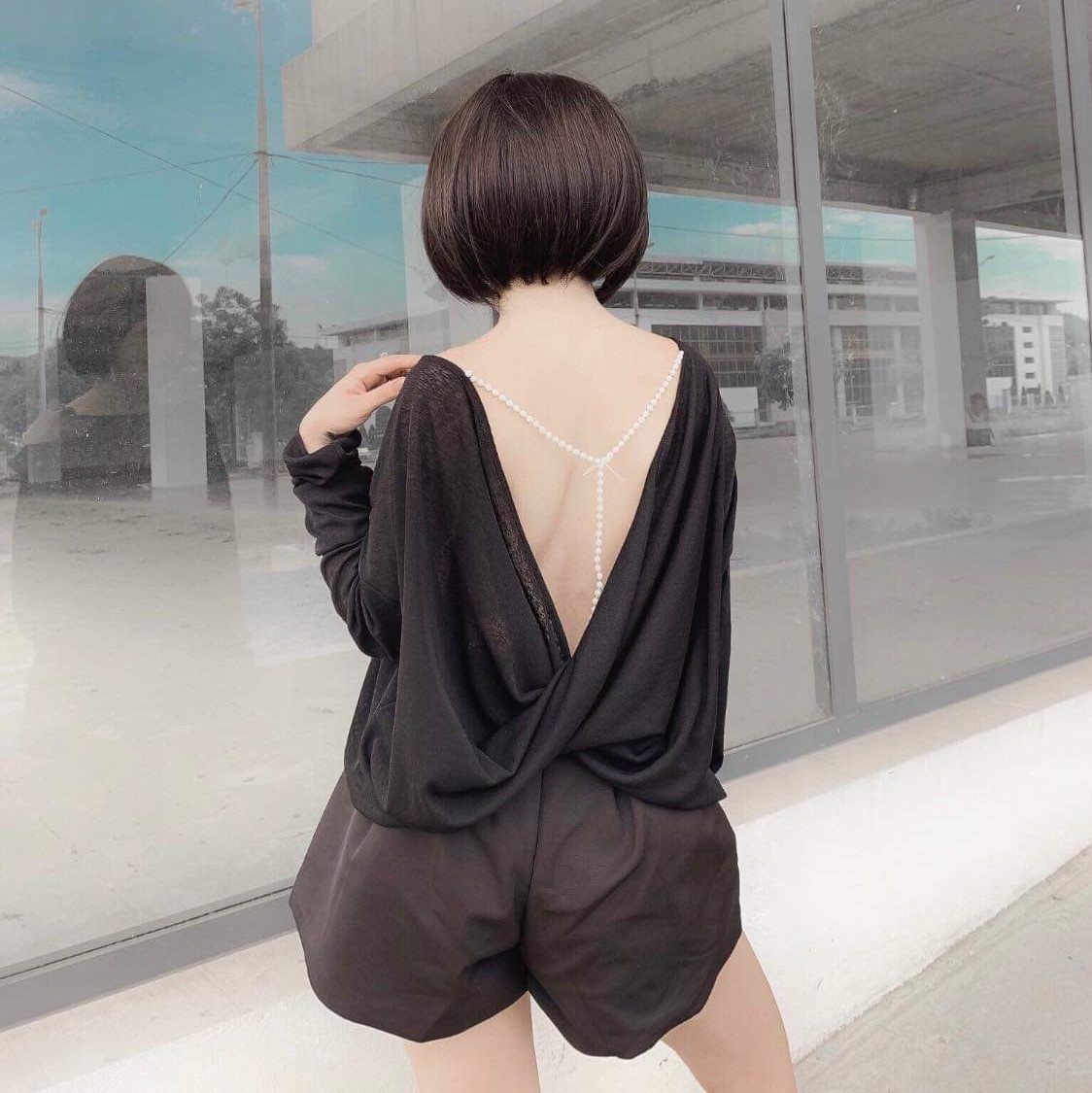 Áo Thun Tay Dài Hở Lưng, Áo Hở Lưng Dây Ngọc, Áo Thun Tay Dài Hở Lưng Phối Dây Ngọc TL22