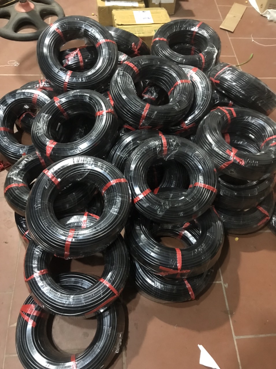 10m ống pe phi 8 - phi 10 - phi 12mm - khách vui lòng chọn