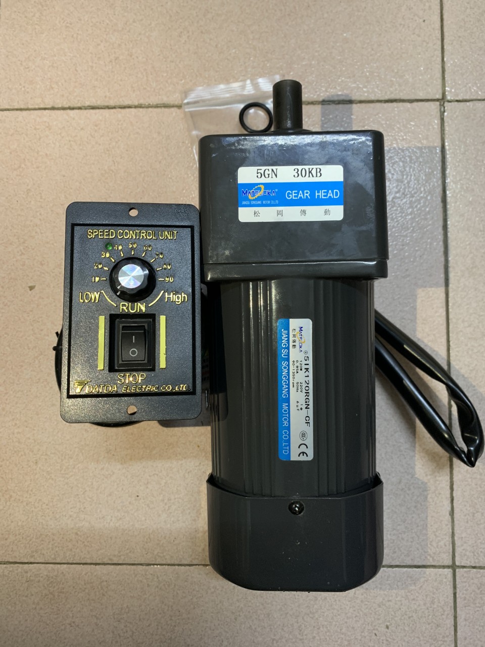 Motor giảm tốc 120w kèm điều khiển tốc độ hàng mới 100%