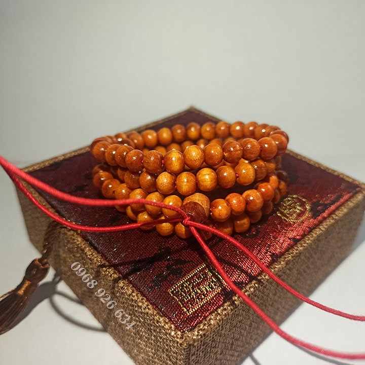 Vòng phong thủy- Vòng quấn tay gỗ Huyết Long 6ly
