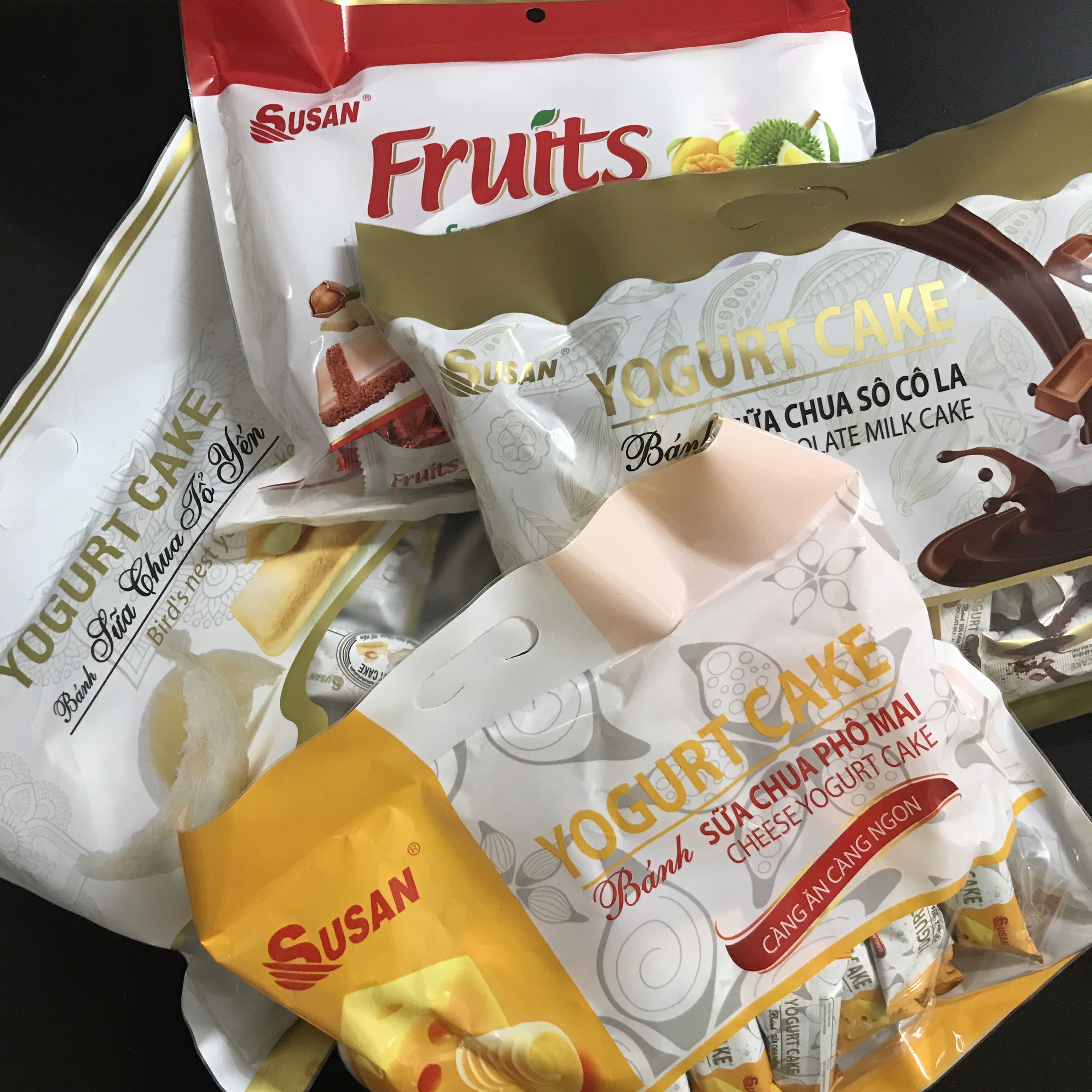 Bánh sữa chua Susan nhân kem vị Tổ yến / Phô mai / Trái Cây / Socola 260gr chì 26.900đ