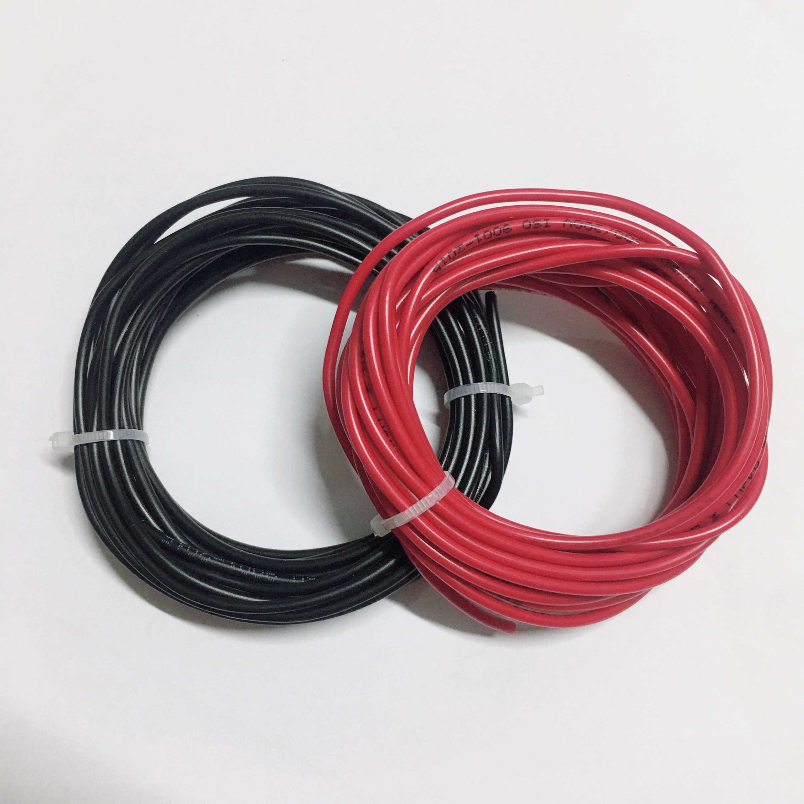 5 Mét dây điện đơn 0.5mm màu đen, đỏ lõi nhiều sợi