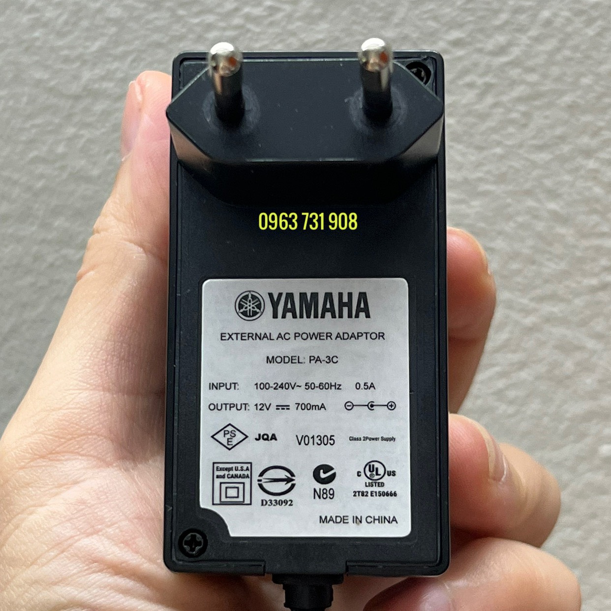 Cục nguồn đàn Piano Yamaha P125 12V chuẩn Yamaha cung cấp