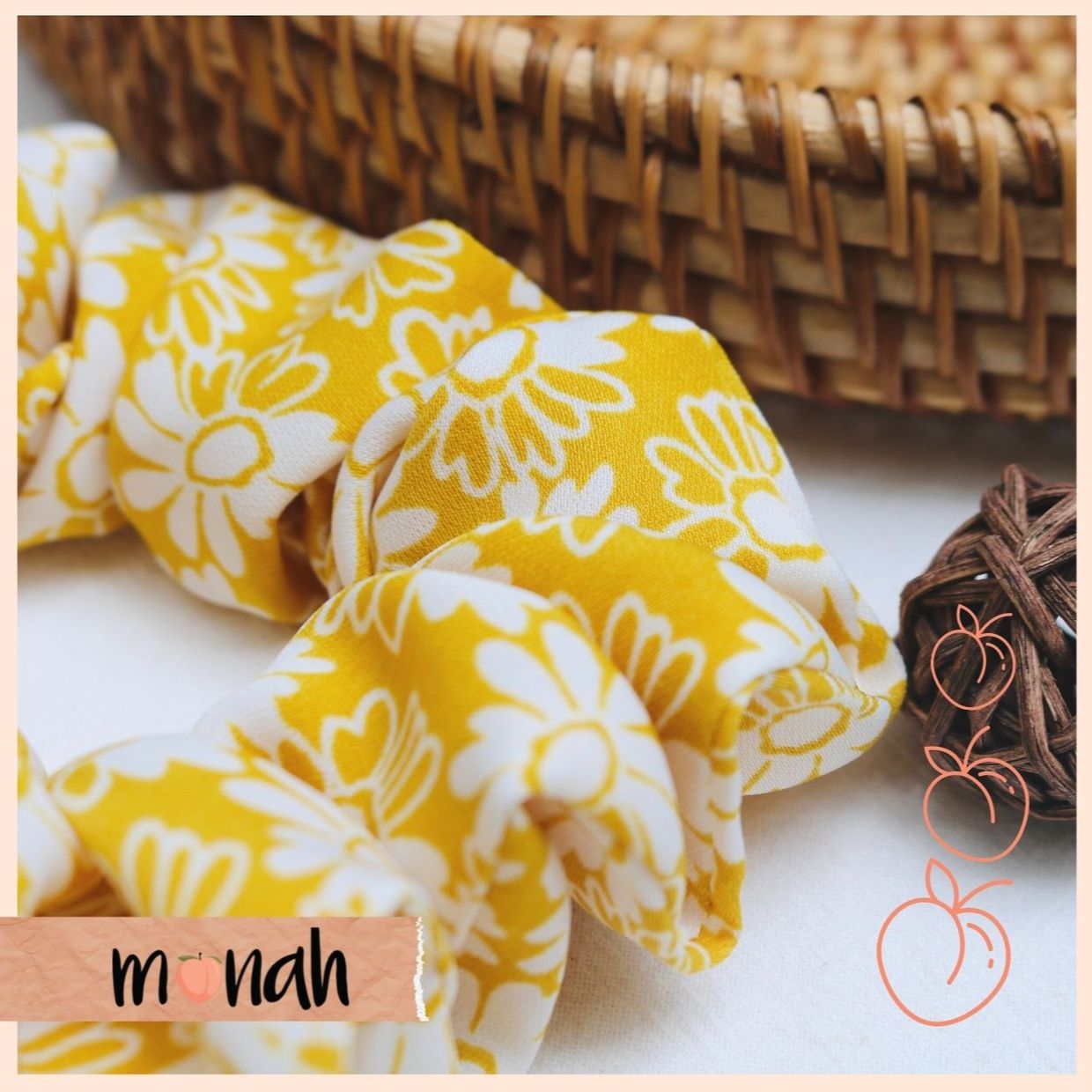Dây buộc tóc cột tóc scrunchie lụa hoa nhí vàng trẻ trung
