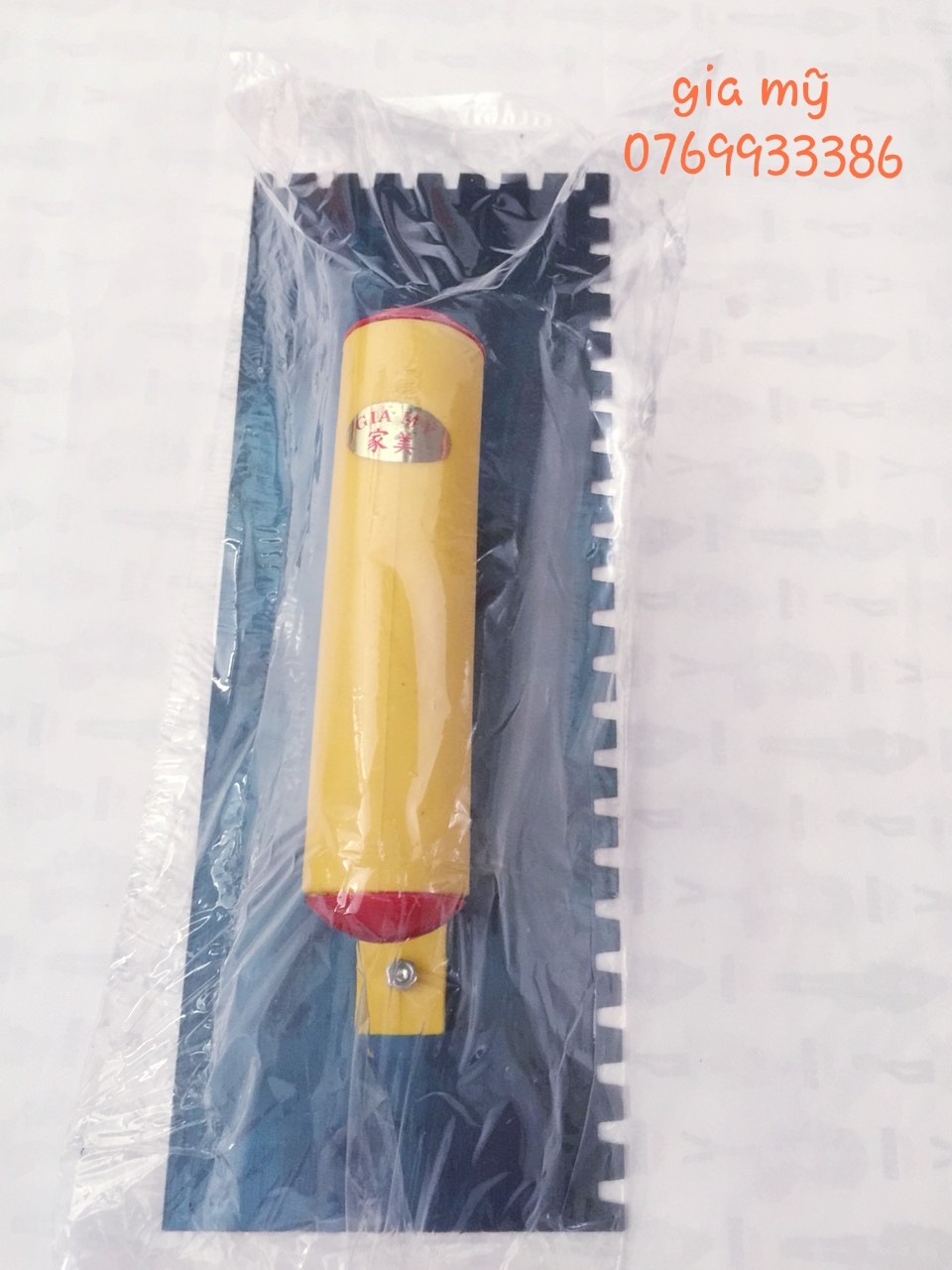 [HCM]Bay thép Bay Ốp Lát Răng Cưa Cán Nhựa (30x11cm) .GIA MỸ