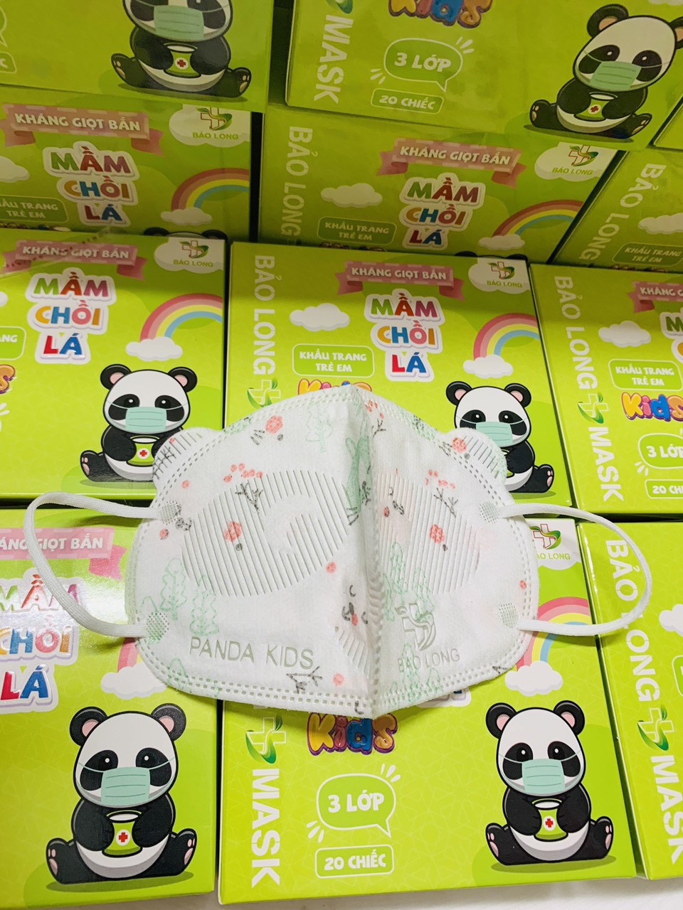 Hộp 40 khẩu trang gấu Mầm chồi lá cho bé 3-8 tuổi
