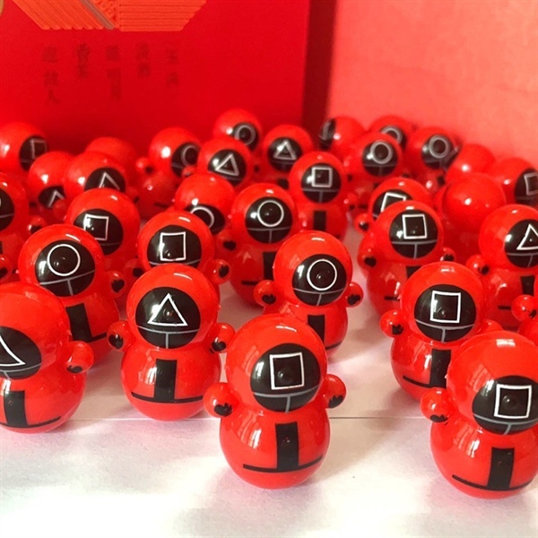 Lật đật squid game mini - đồ chơi lật đật mô hình trò chơi con mực