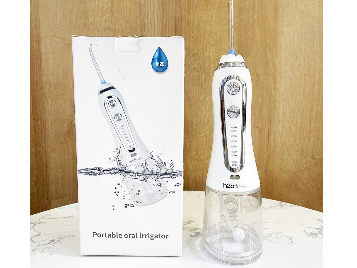 Máy tăm nước H2OFloss HF-6P Chính hãng - HDSD Tiếng Việt - Tem phụ. Kèm túi đựng cao cấp + 5 đầu tăm. Lỗi 1 đổi 1