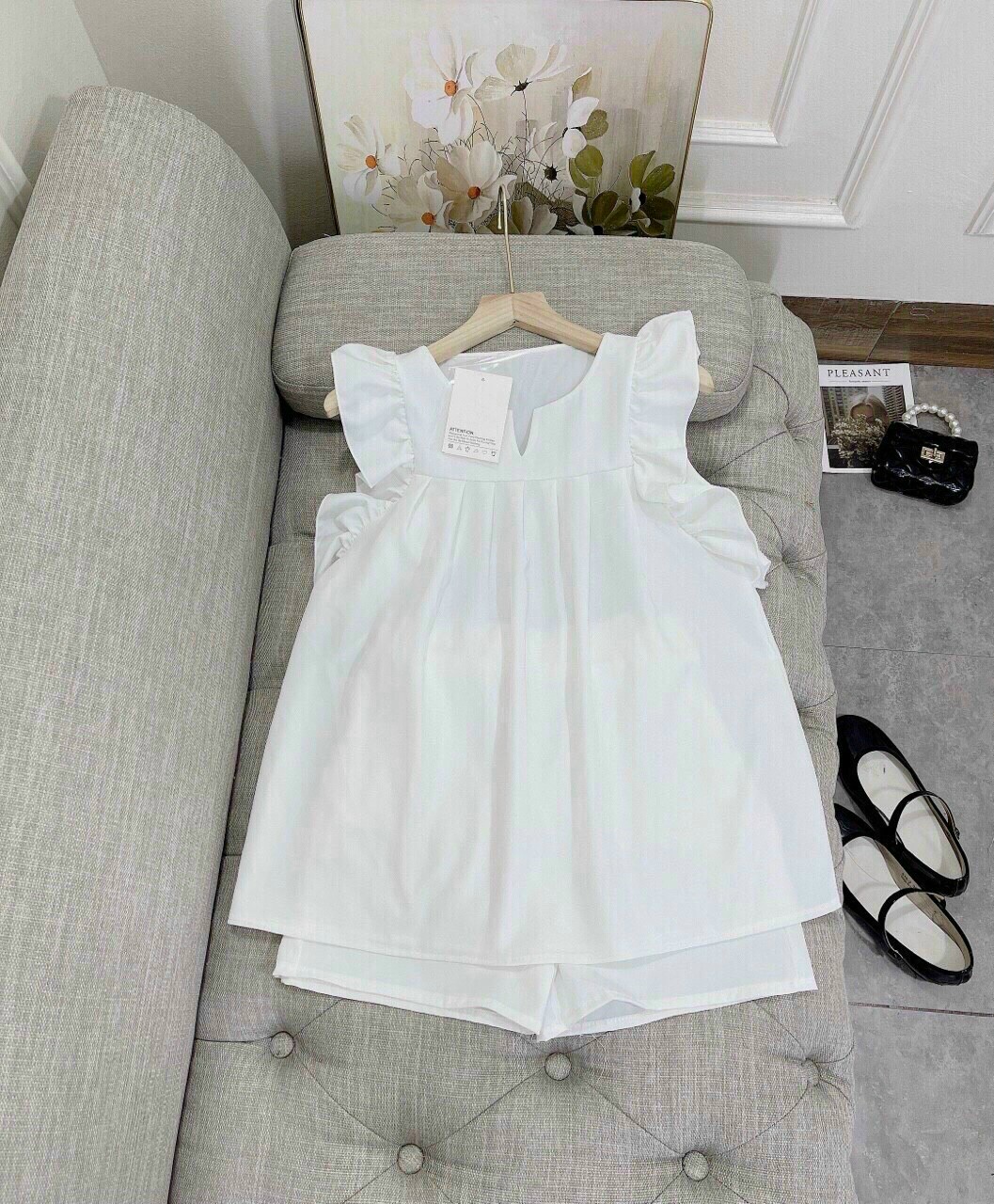 [ Mẫu Mới ] Sét Bộ Đũi Tay Bèo Cánh Tiên Quần Cộc Duyên Dáng Thời Trang Nữ [ Dáng Xinh Fashion ] Phù Hợp Đi Tới Sự Kiện, Tiệc ,Đi Chơi Phố